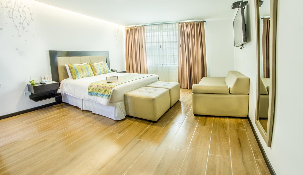 Embassy Hotel 4*