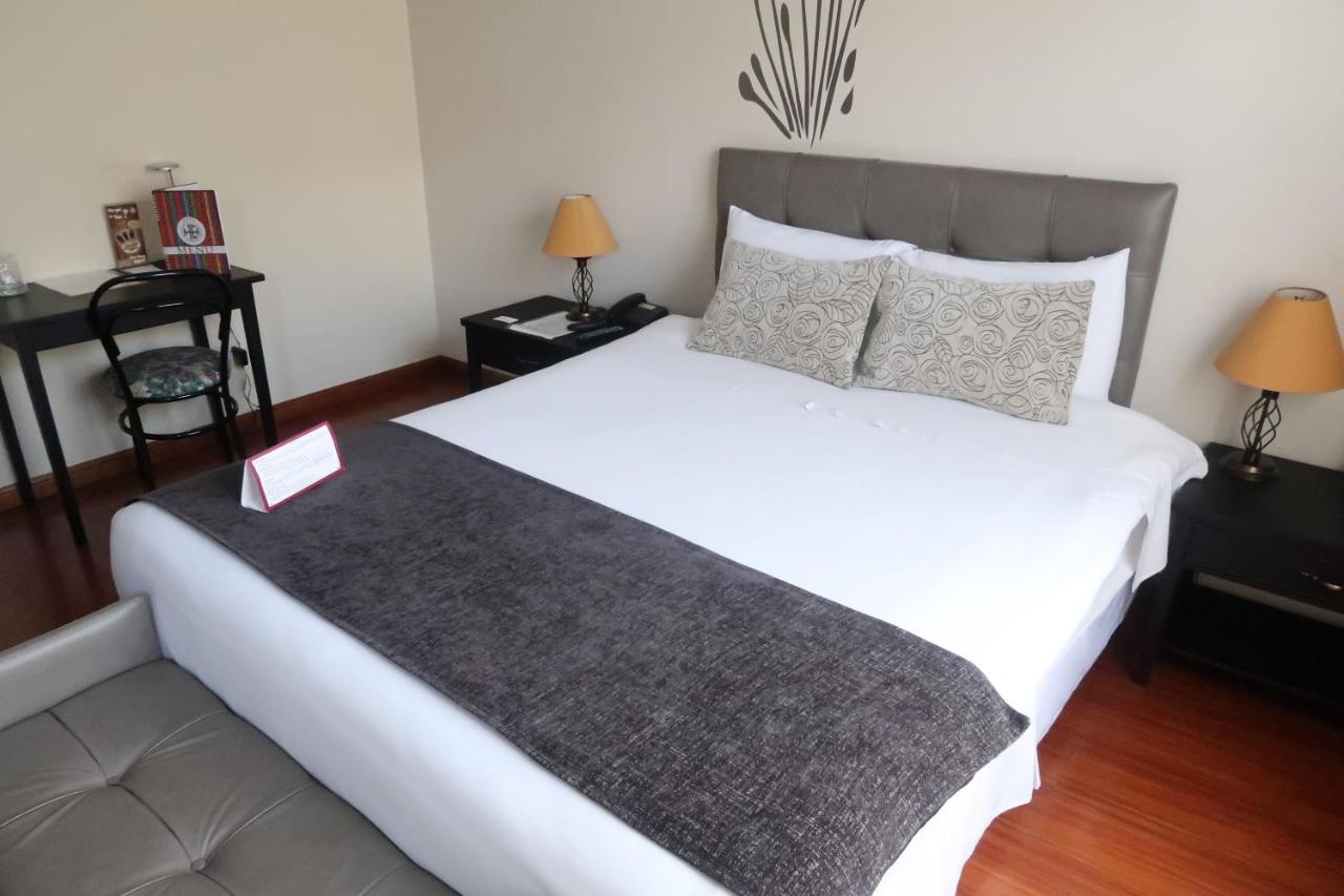 Hotel Embassy Quito