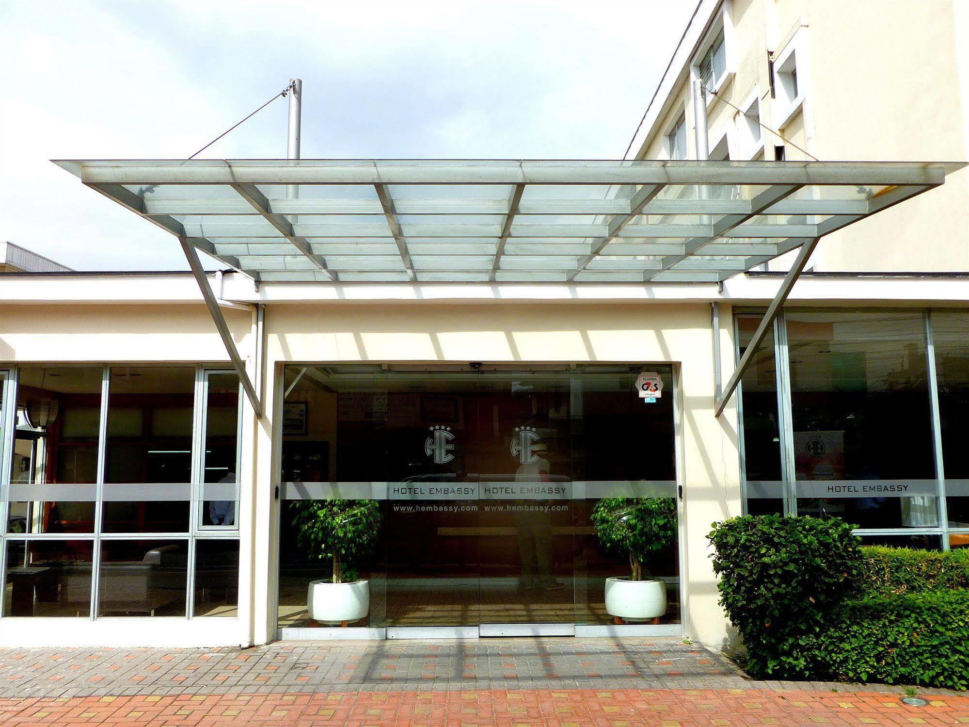 Hotel Embassy Quito