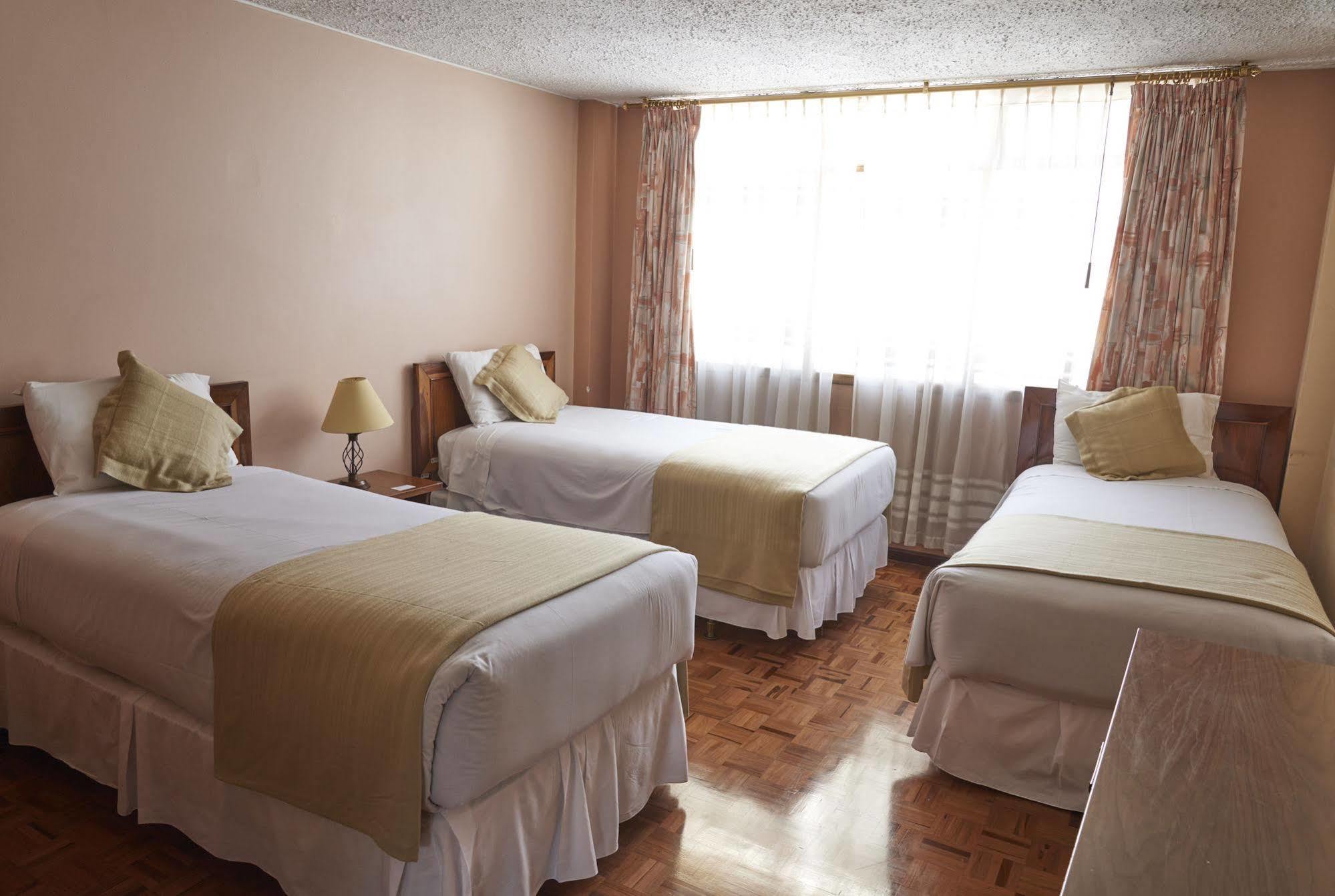 Embassy Hotel 4*