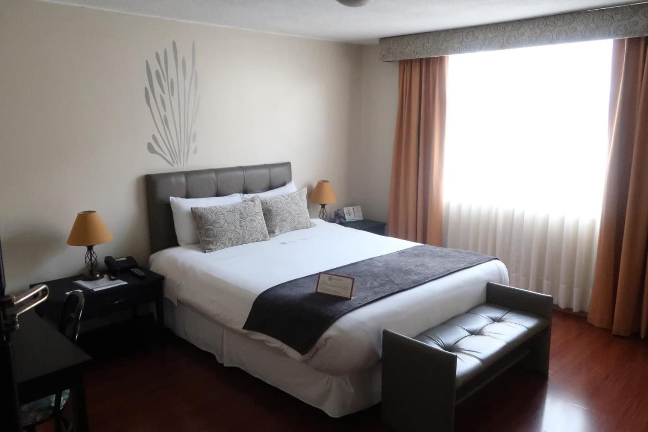 Embassy Hotel 4*